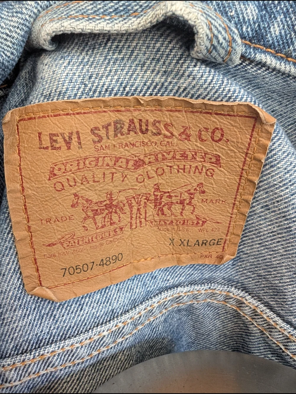 1993 Vintage Levi's Men's Blue Denim Jean Jacket
